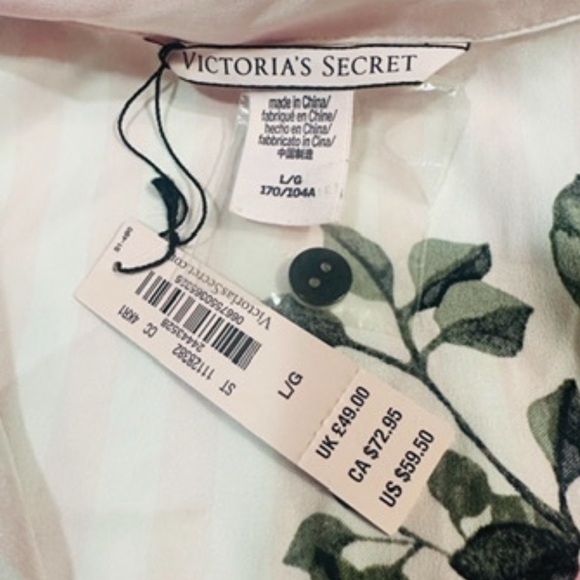 NWT Victoria’s Secret Floral Satin Shorts Romper Sleep Lrg MSRP $59.50 Coquette - Picture 3 of 4